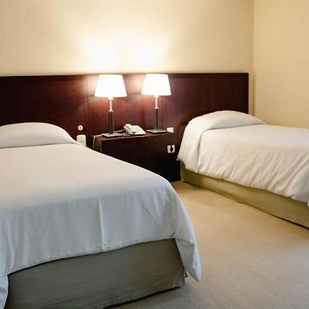 Bagu Urbano Hotel Posadas Bagian luar foto