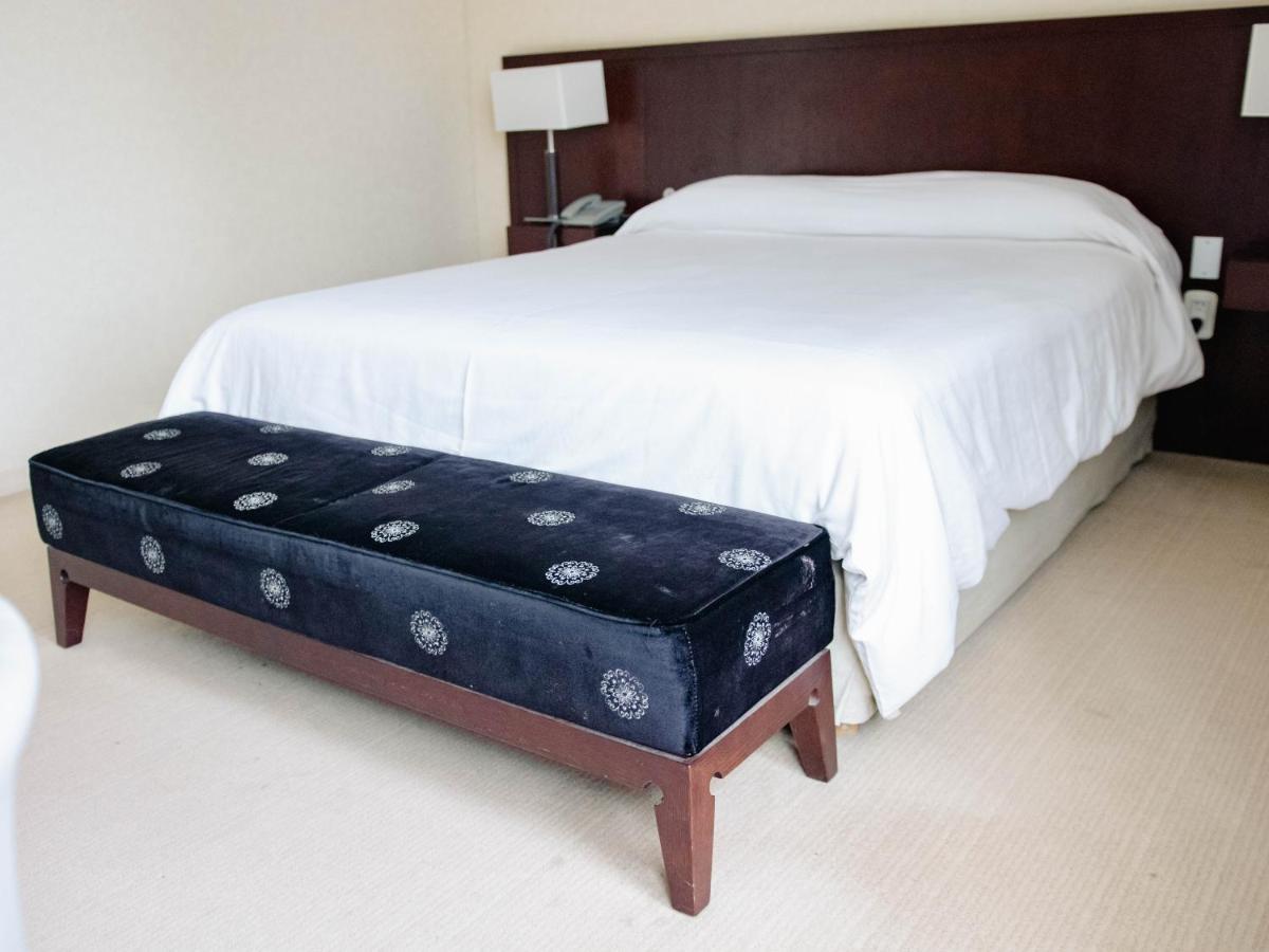 Bagu Urbano Hotel Posadas Bagian luar foto