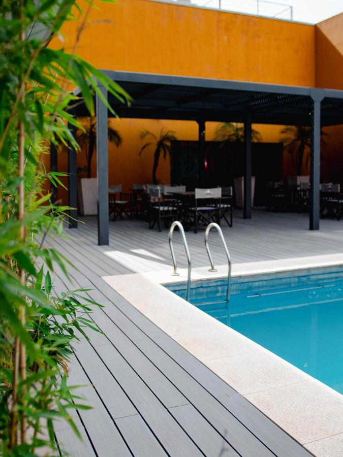 Bagu Urbano Hotel Posadas Bagian luar foto