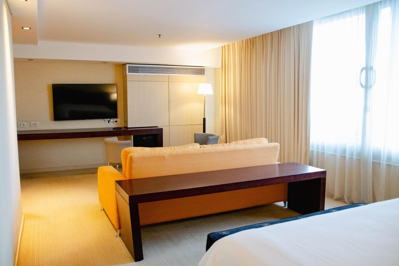 Bagu Urbano Hotel Posadas Bagian luar foto